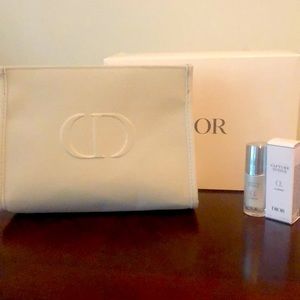 Dior Trousse Pouch and Capture Totale Le Serum - Travel Essential